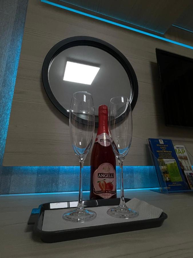Voyage Cubic Adults Only Apartamento